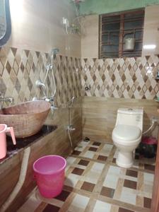 Bathroom Image of 635 Sq.ft 2 BHK Apartment / Flat for sale in Dhakuria Kolkata for Rs. 2800000
