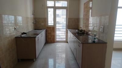 Kitchen Image of 1750 Sq.ft 3 BHK Apartment / Flat for sale in Sector 46 Noida for Rs. 14500000