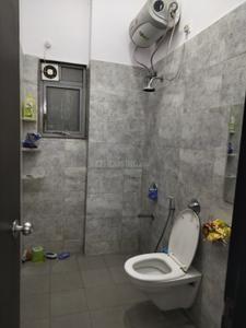 Bathroom Image of 822 Sq.ft 2 BHK Apartment / Flat for sale in Amanora Future Towers, Hadapsar Pune for Rs. 9000000