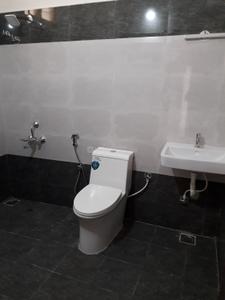 Bathroom Image of 1600 Sq.ft 3 BHK Apartment / Flat for rent in Porur Chennai for Rs. 35000