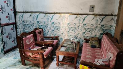 Living Room Image of 700 Sq.ft 2 BHK Independent House for rent in Mandoli New Delhi for Rs. 10000