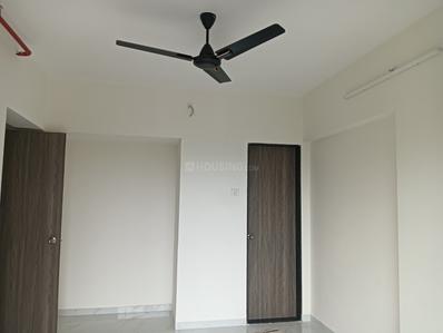 Bedroom Image of 900 Sq.ft 2 BHK Apartment / Flat for sale in Anant Metropolis Insignia Towers, Kasarvadavali Thane for Rs. 9499999