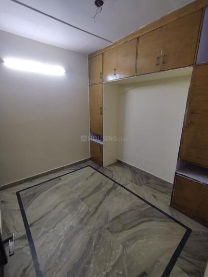 Pocket 16  Main Image 1