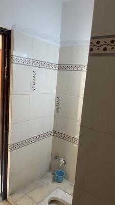 Bathroom Image of 1200 Sq.ft 1 RK Apartment / Flat for rent in Mahalakshmi Nagar Indore for Rs. 25000