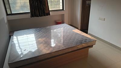 Bedroom Image of 1035 Sq.ft 2 BHK Apartment / Flat for rent in Kumar Pebble Park, Hadapsar Pune for Rs. 20000
