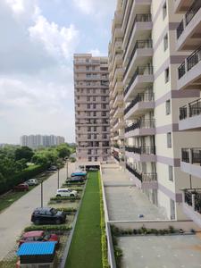 Building Image of 1960 Sq.ft 3 BHK Apartment / Flat for sale in Pareena Express Heights, Sector 99 Gurgaon for Rs. 18700000