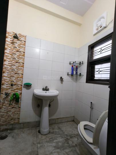 Niti Khand, Indirapuram Bathroom 1