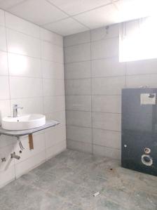 Common Bathroom Two Image of 4800 Sq.ft 4 BHK Apartment / Flat for sale in Green City Eutopia, BTM Layout Bengaluru for Rs. 52000418