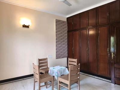 Bedroom Image of 3300 Sq.ft 4 BHK Builder Floor for rent in DLF Phase 3 Gurgaon for Rs. 150000