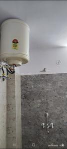 Bathroom Image of 1500 Sq.ft 4 BHK Apartment / Flat for rent in Vaishali Nagar Jaipur for Rs. 30000