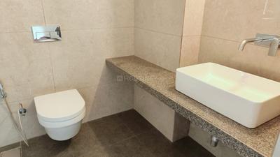 Bathroom Image of 3750 Sq.ft 4 BHK Apartment / Flat for rent in Chavda Manali Apartments, Gulbai Tekra Ahmedabad for Rs. 125000