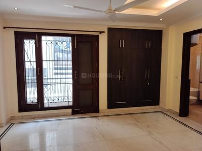 Bedroom Image of 2200 Sq.ft 4 BHK Builder Floor for rent in Green Park, Green Park Extension New Delhi for Rs. 175000