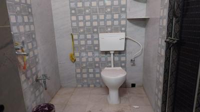Bathroom Image of 1523 Sq.ft 3 BHK Apartment / Flat for sale in Nagerbazar Kolkata for Rs. 8000000