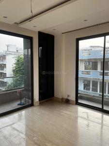 Living Room Image of 1900 Sq.ft 3 BHK Builder Floor for rent in Ramesh Nagar New Delhi for Rs. 49000