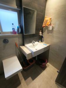 Image of 650 Sq.ft 1 BHK Apartment / Flat for rent in Worli Point, Mumbai for Rs. 95000