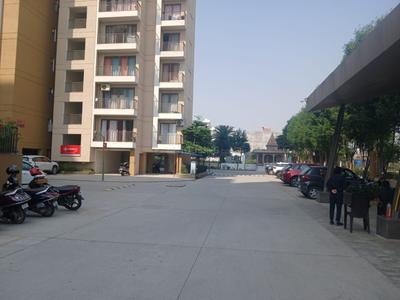 Image of 1272 Sq.ft 2 BHK Apartment / Flat for rent in Kiara Residency, Sushant Golf City, Lucknow for Rs. 22000