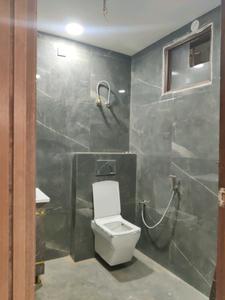 Common Bathroom Image of 2000 Sq.ft 4 BHK Builder Floor for sale in Vasundhara Ghaziabad for Rs. 22500000