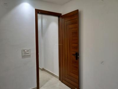 Bedroom Image of 600 Sq.ft 2 BHK Apartment / Flat for sale in Dwarka Mor New Delhi for Rs. 4000000