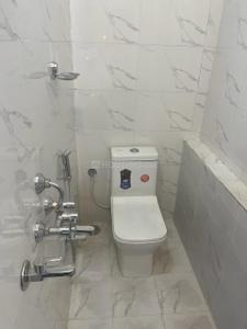 Bathroom Image of 1800 Sq.ft 4 BHK Builder Floor for rent in West Marredpally Secunderabad for Rs. 32000