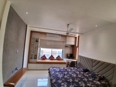 Bedroom Image of 2750 Sq.ft 4 BHK Apartment / Flat for sale in Shreeji Samasta, Bhayli Vadodara for Rs. 37500000