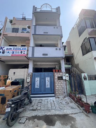 Samrat Nagar Isanpur Building 1