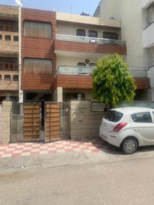 Image of 2250 Sq.ft 2 BHK Builder Floor for rent in Sector 8, Panchkula for Rs. 25500
