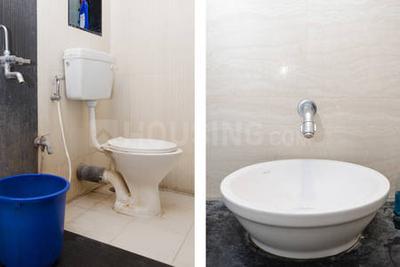 Bathroom Image of 945 Sq.ft 2 BHK Apartment / Flat for rent in Dehdia Platinum Lawn, Kasarvadavali Thane for Rs. 32000