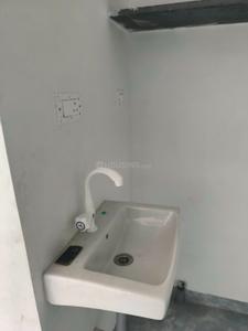 Bathroom Image of 800 Sq.ft 2 BHK Apartment / Flat for rent in Sivathapuram Salem for Rs. 9000