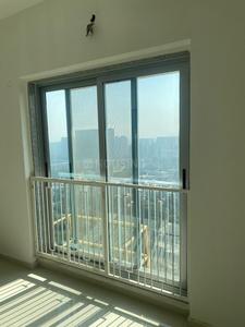 Bedroom Image of 817 Sq.ft 2 BHK Apartment / Flat for rent in Mayfair The View, Vikhroli West Mumbai for Rs. 60000