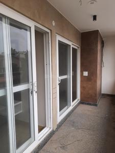 Balcony Image of 1350 Sq.ft 3 BHK Builder Floor for sale in Janakpuri New Delhi for Rs. 26000000