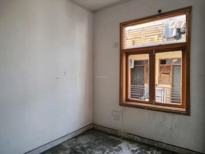 Bedroom Image of 650 Sq.ft 2 BHK Apartment / Flat for sale in Sangam Vihar New Delhi for Rs. 4100000