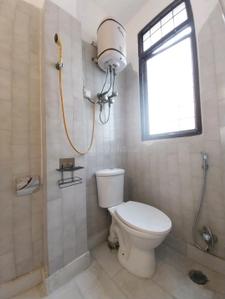 Bathroom Image of 5850 Sq.ft 3 BHK Builder Floor for rent in Vasant Vihar New Delhi for Rs. 150000