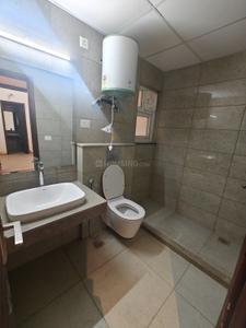 Bathroom Image of 996 Sq.ft 3 BHK Apartment / Flat for sale in BPTP Terra, Sector 37D Gurgaon for Rs. 27500000