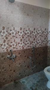 Bathroom Image of 750 Sq.ft 1 BHK Builder Floor for rent in Ayapakkam Chennai for Rs. 15000