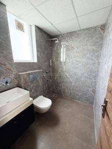 Image of 1750 Sq.ft 3 BHK Apartment / Flat for rent in Skyline Elevate, Utrathiya, Zirakpur for Rs. 35000