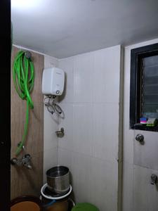 Common Bathroom Image of 650 Sq.ft 1 BHK Apartment / Flat for rent in Thane West Thane for Rs. 35000