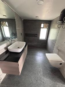 Bathroom Image of 2700 Sq.ft 3.5 BHK Independent House for rent in Thaltej Ahmedabad for Rs. 85000