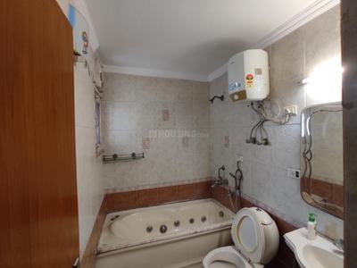 Image of 1700 Sq.ft 3 BHK Apartment / Flat for sale in Renowned Bancourt Apartment, Sector 43, Gurgaon for Rs. 27000000