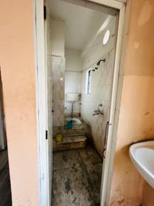 Bathroom Image of 550 Sq.ft 2 BHK Apartment / Flat for sale in Hakim Para Siliguri for Rs. 3000000