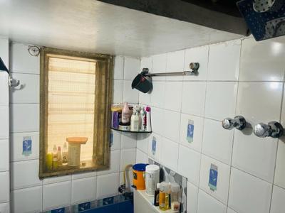 Bathroom Image of 550 Sq.ft 1 BHK Apartment / Flat for sale in  Siddhivinayak Nivara, Lower Parel Mumbai for Rs. 21000000
