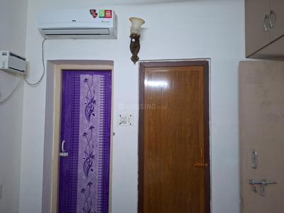 Bedroom Image of 680 Sq.ft 2 BHK Apartment / Flat for rent in Ramapuram Chennai for Rs. 35000