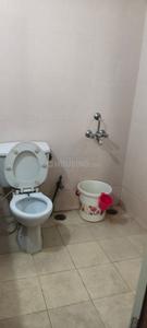 Bathroom Image of 1550 Sq.ft 3 BHK Apartment / Flat for rent in Salora Vihar, Sector 62 Noida for Rs. 45000