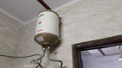Bathroom Image of 420 Sq.ft 1 BHK Builder Floor for sale in Govindpuri New Delhi for Rs. 2000000