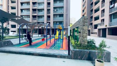 Image of 1350 Sq.ft 2 BHK Apartment / Flat for sale in Earth Elite Mercury, Tragad, Ahmedabad for Rs. 6500000