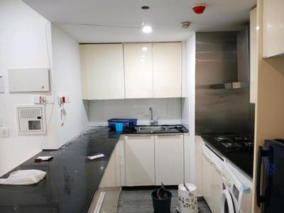 Kitchen Image of 440 Sq.ft 1 BHK Apartment / Flat for rent in Colaba Mumbai for Rs. 110000