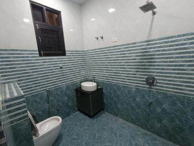 Bathroom Image of 1150 Sq.ft 2 BHK Builder Floor for rent in Mansarovar Jaipur for Rs. 16000