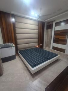 Bedroom Image of 900 Sq.ft 2 BHK Builder Floor for rent in Rajouri Garden New Delhi for Rs. 34900