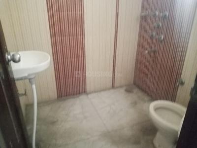Bathroom Image of 1100 Sq.ft 2 BHK Builder Floor for rent in Bhai Randhir Singh Nagar Ludhiana for Rs. 16000