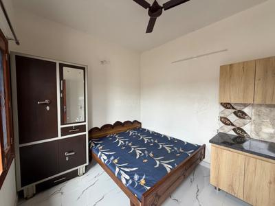 Bedroom Image of 800 Sq.ft 1 RK Builder Floor for rent in Bhai Randhir Singh Nagar Ludhiana for Rs. 8500