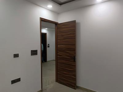 Bedroom Image of 950 Sq.ft 2 BHK Builder Floor for sale in Pitampura New Delhi for Rs. 8000000